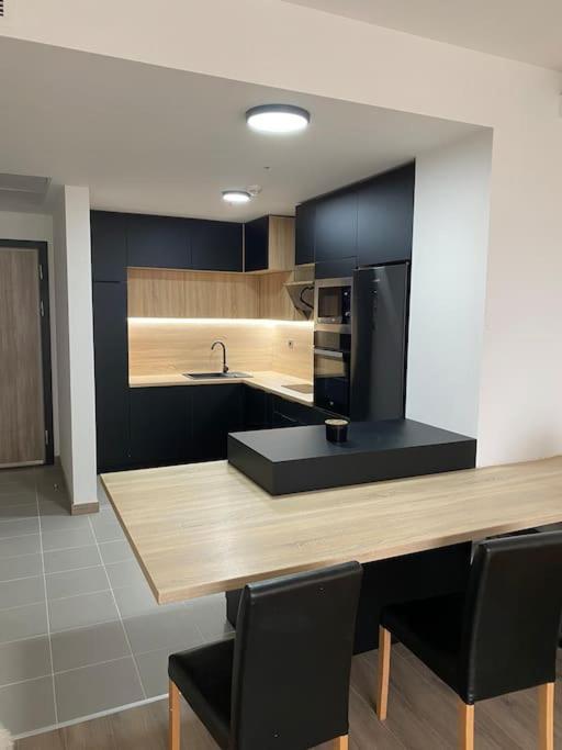 Cevahir Sky City Apartment With Spa, Pool & Fitness Included Escópia Exterior foto